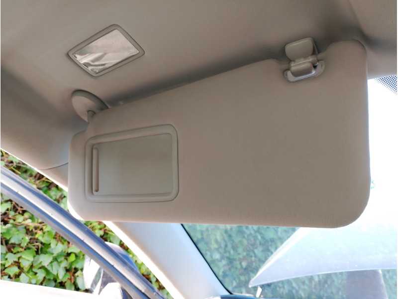 Recambio de parasol izquierdo para lexus is200 (ds2/is2) 2.2 d-cat referencia OEM IAM   