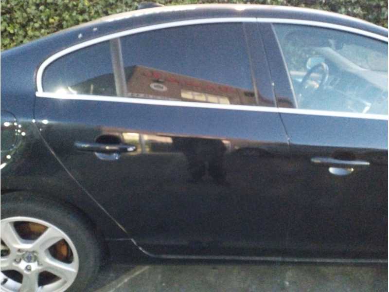 Recambio de puerta trasera derecha para volvo s60 lim. referencia OEM IAM   
