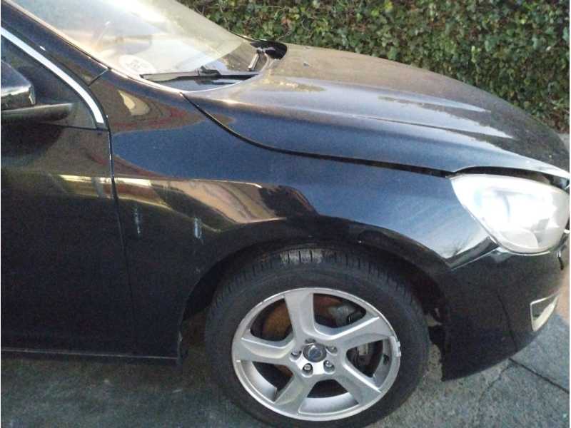 Recambio de aleta delantera derecha para volvo s60 lim. referencia OEM IAM   