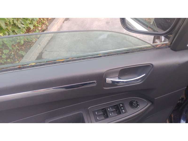 Recambio de elevalunas delantero izquierdo para chrysler 300c touring (lx, le) 3.0 crd referencia OEM IAM LH39734B  