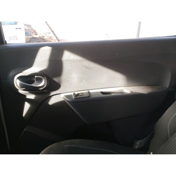 ELEVALUNAS TRASERO DERECHO 827202127R 