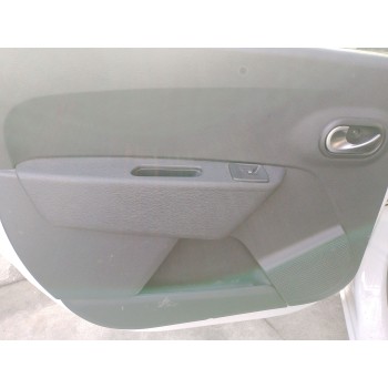 ELEVALUNAS TRASERO IZQUIERDO 827217782R 