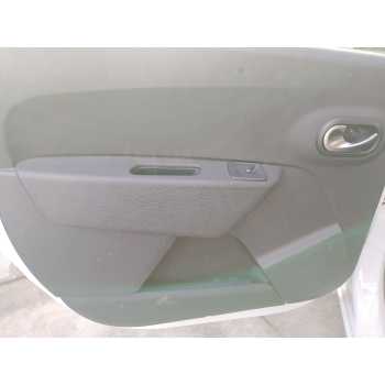 ELEVALUNAS TRASERO IZQUIERDO 827217782R 