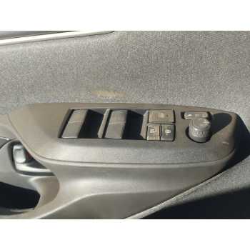 MANDO ELEVALUNAS DELANTERO IZQUIERDO 840400D020 