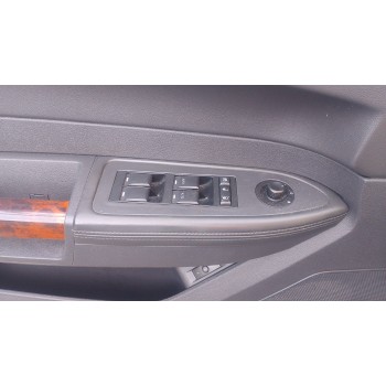 MANDO ELEVALUNAS DELANTERO IZQUIERDO 04602736AA 