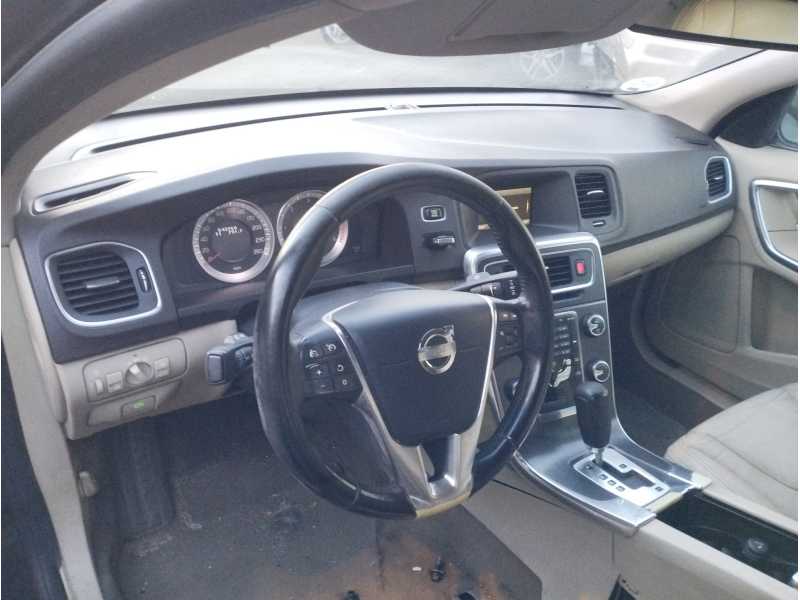 Recambio de salpicadero para volvo s60 lim. referencia OEM IAM   
