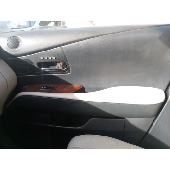GUARNECIDO PUERTA DELANTERA DERECHA 6761048810C3 