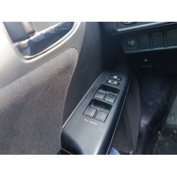 MANDO ELEVALUNAS DELANTERO IZQUIERDO 8404033100 