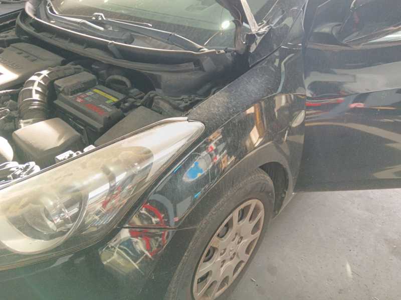 Recambio de aleta delantera izquierda para hyundai i30 (gd) 1.4 crdi referencia OEM IAM 66311A6010  