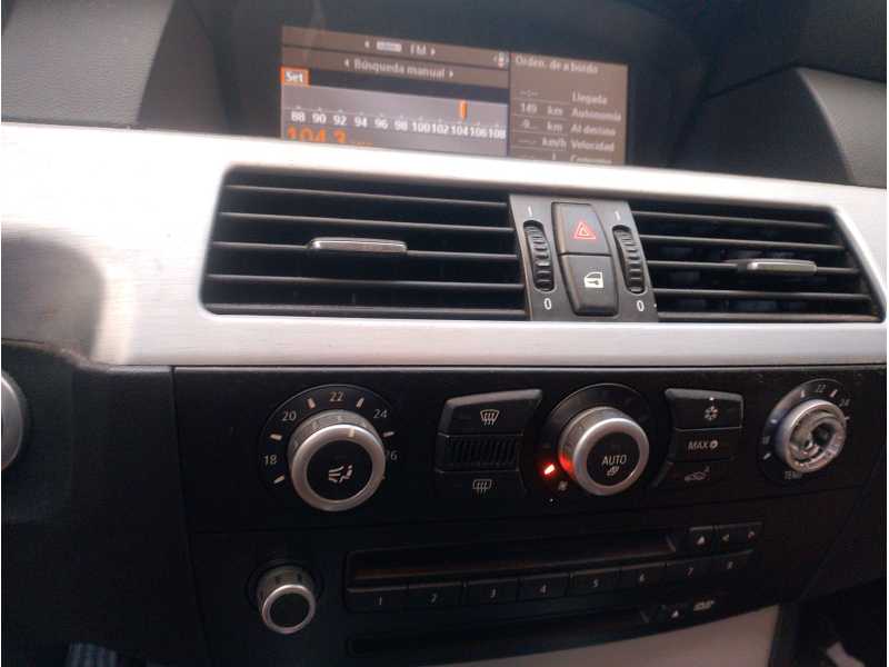 Recambio de consola central para bmw 5 (e60) 530 xd referencia OEM IAM 51166951004  