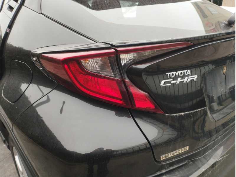 Recambio de piloto trasero izquierdo para toyota c-hr hybrid advance referencia OEM IAM   
