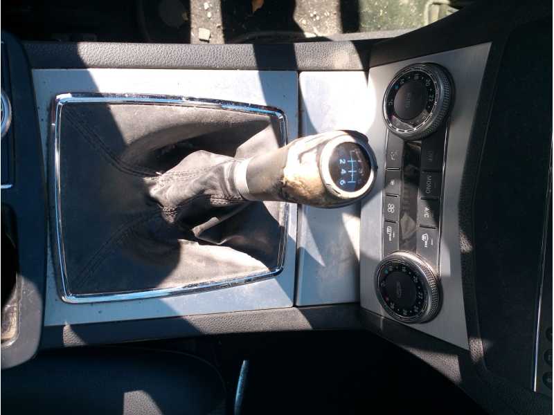 Recambio de palanca cambio para mercedes-benz clase c (w204) c 220 cdi (204.008) referencia OEM IAM 2042670124  