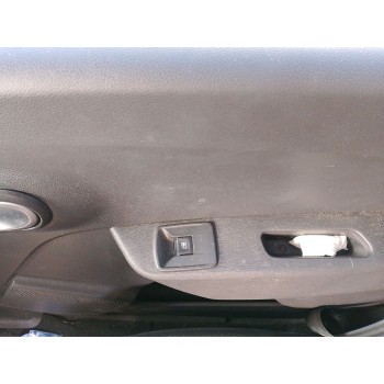MANDO ELEVALUNAS TRASERO DERECHO 809601032R 
