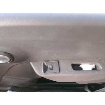 MANDO ELEVALUNAS TRASERO DERECHO 809601032R 