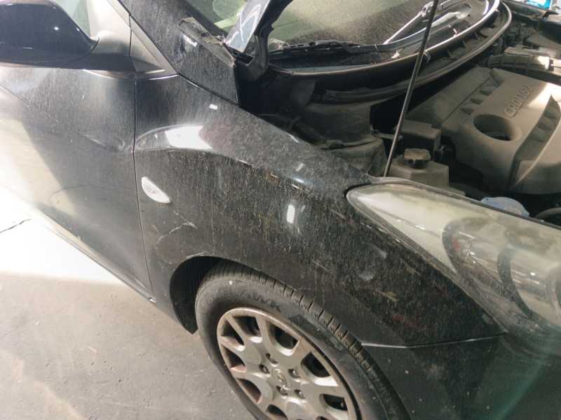 Recambio de aleta delantera derecha para hyundai i30 (gd) 1.4 crdi referencia OEM IAM 66321A6010  