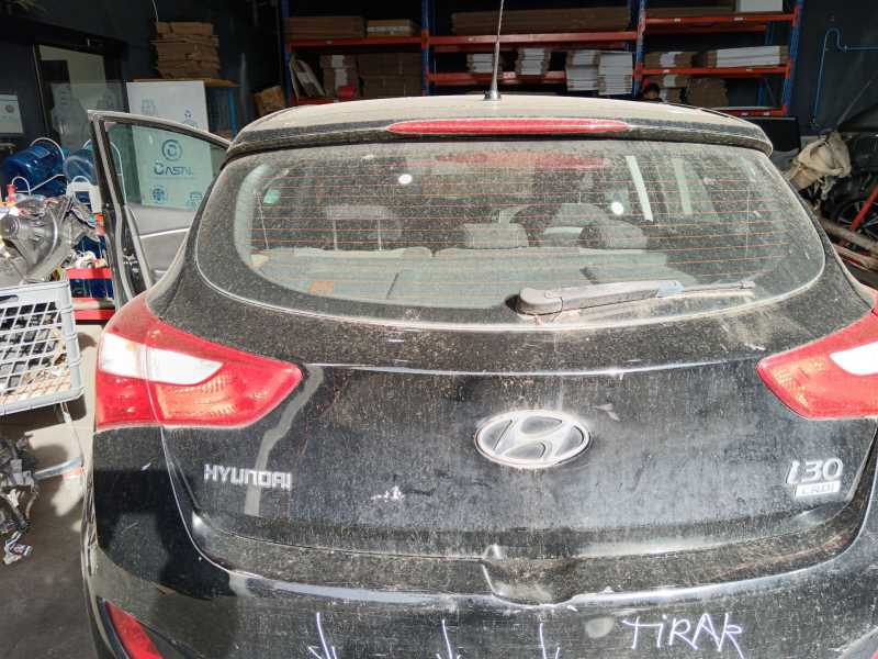 Recambio de porton trasero para hyundai i30 (gd) 1.4 crdi referencia OEM IAM 73700A5000  