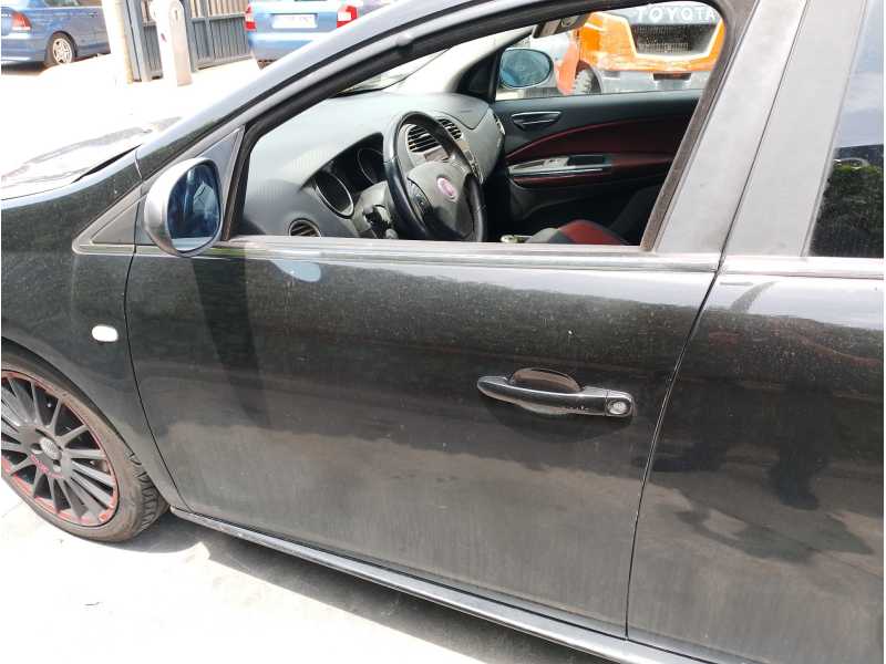 Recambio de puerta delantera izquierda para fiat bravo (198) 1.4 16v turbo referencia OEM IAM   