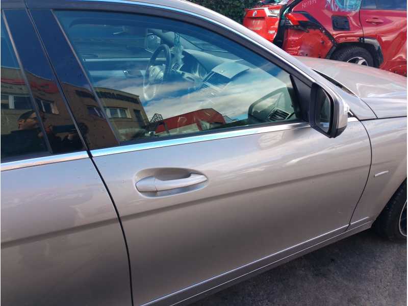 Recambio de puerta delantera derecha para mercedes-benz clase c (w204) c 220 cdi (204.008) referencia OEM IAM 204720600064  