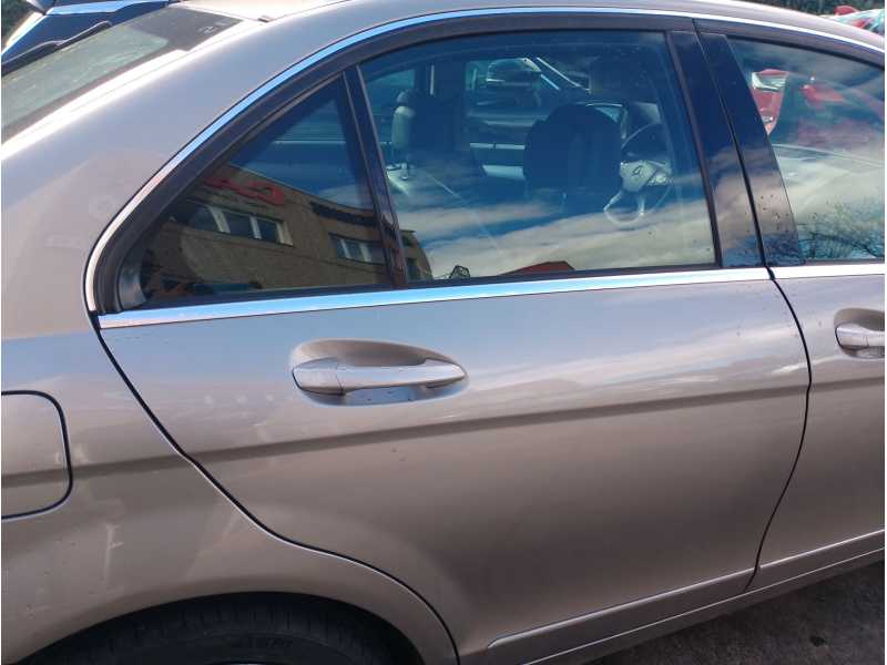 Recambio de puerta trasera derecha para mercedes-benz clase c (w204) c 220 cdi (204.008) referencia OEM IAM 204730220064  