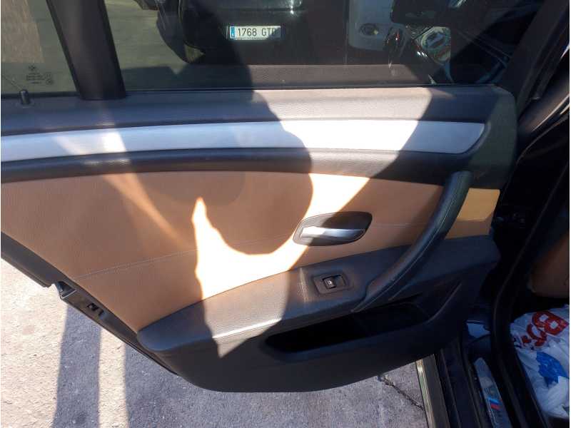 Recambio de guarnecido puerta trasera izquierda para bmw 5 (e60) 530 xd referencia OEM IAM 51427233332  