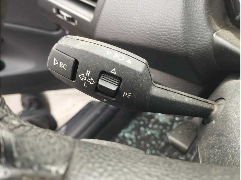 Recambio de mando intermitentes para bmw serie 1 berlina (e81/e87) 123d referencia OEM IAM   