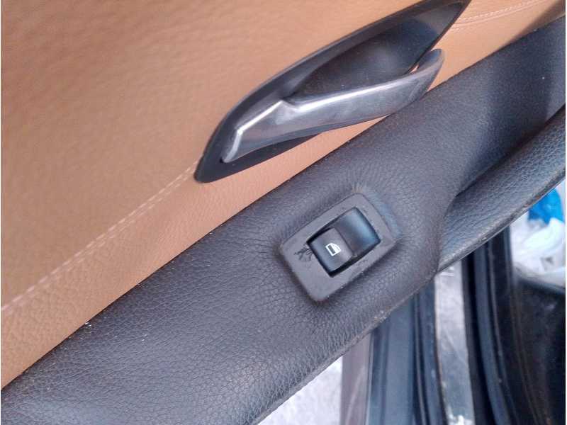 Recambio de mando elevalunas delantero derecho para bmw 5 (e60) 530 xd referencia OEM IAM 61319122110  