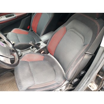 ASIENTO DELANTERO IZQUIERDO 