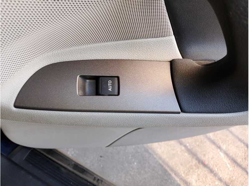 Recambio de mando elevalunas trasero derecho para lexus is200 (ds2/is2) 2.2 d-cat referencia OEM IAM   