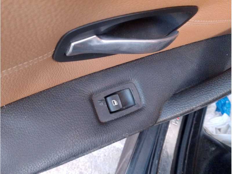 Recambio de mando elevalunas trasero izquierdo para bmw 5 (e60) 530 xd referencia OEM IAM 61313448654  