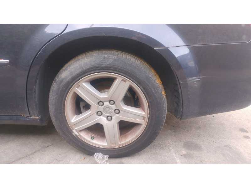 Recambio de paso de rueda trasero izquierdo para chrysler 300c touring (lx, le) 3.0 crd referencia OEM IAM 05065221AC  