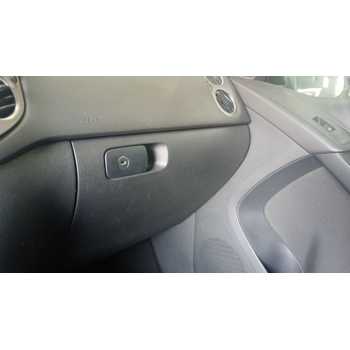 GUANTERA 5M1857101H 