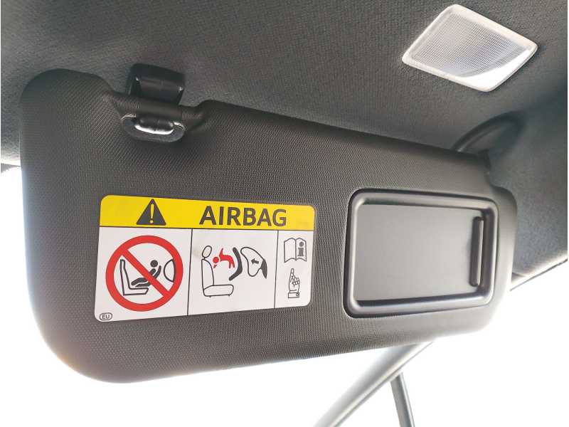 Recambio de parasol derecho para toyota c-hr referencia OEM IAM   