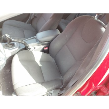 ASIENTO DELANTERO IZQUIERDO 