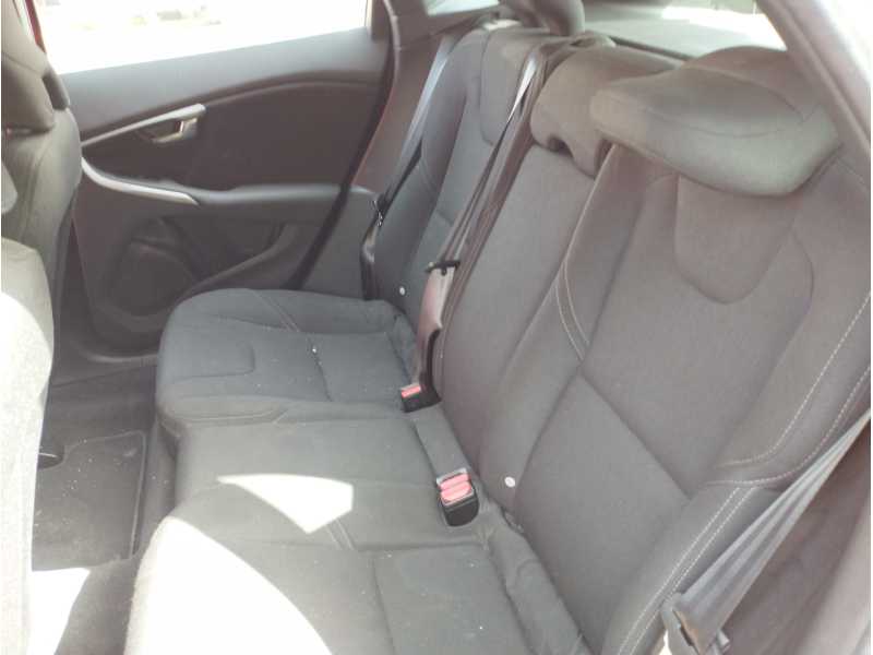 Recambio de asiento trasero medio para volvo v40 kinetic referencia OEM IAM   
