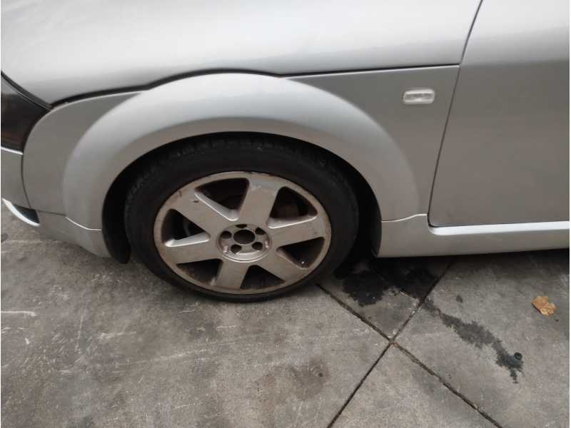 Recambio de aleta delantera izquierda para audi tt (8n3/8n9) 1.8 20v turbo referencia OEM IAM   