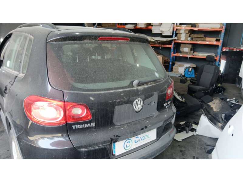 Recambio de porton trasero para volkswagen tiguan (5n_) 2.0 tdi 4motion referencia OEM IAM 5N0827025G  