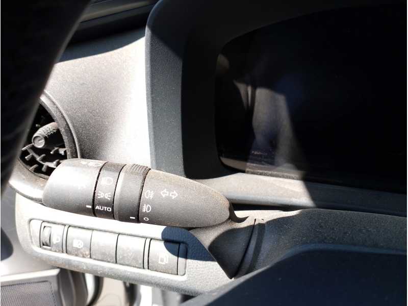 Recambio de mando intermitentes para toyota c-hr referencia OEM IAM   