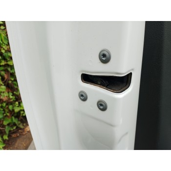 CERRADURA PUERTA DELANTERA IZQUIERDA 