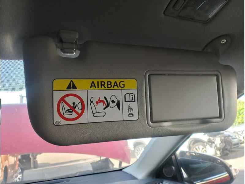 Recambio de parasol derecho para toyota auris active referencia OEM IAM   