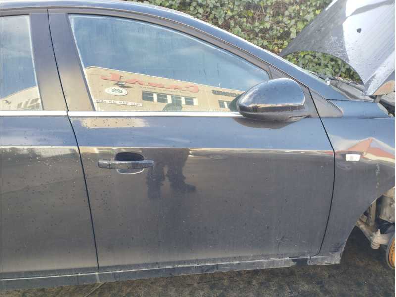 Recambio de puerta delantera derecha para chevrolet cruze 2.0 diesel cat referencia OEM IAM   