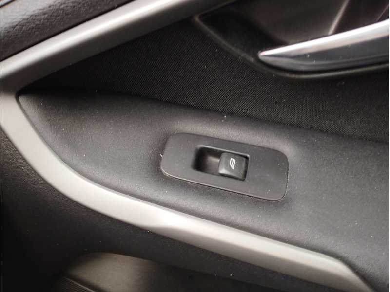 Recambio de mando elevalunas delantero derecho para volvo v40 kinetic referencia OEM IAM   