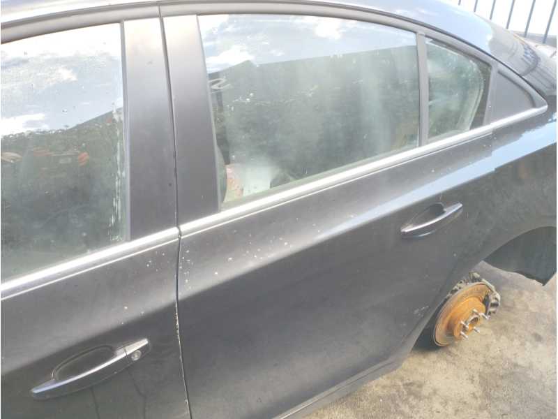 Recambio de puerta trasera izquierda para chevrolet cruze 2.0 diesel cat referencia OEM IAM   