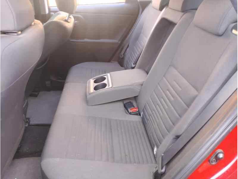 Recambio de asientos traseros para toyota auris active referencia OEM IAM   
