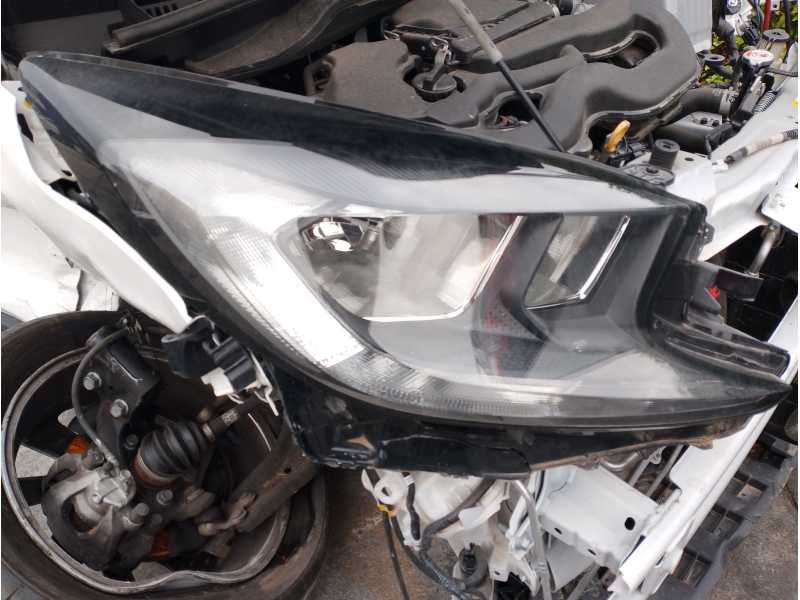 Recambio de faro derecho para toyota aygo x-cite referencia OEM IAM   