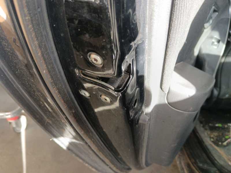 Recambio de cerradura puerta trasera izquierda para hyundai i30 (gd) 1.4 crdi referencia OEM IAM 81410A6010  