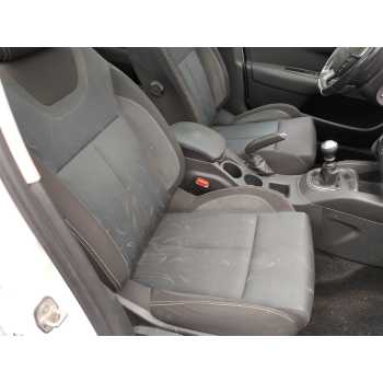 ASIENTO DELANTERO DERECHO 
