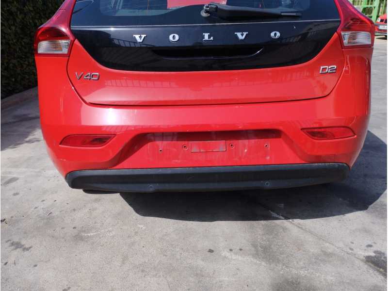 Recambio de paragolpes trasero para volvo v40 kinetic referencia OEM IAM   