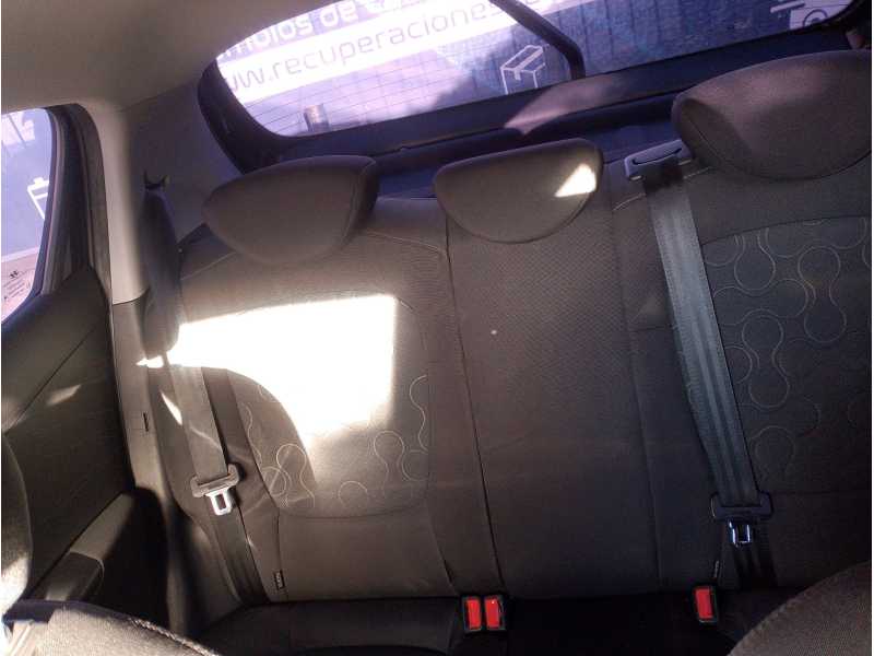 Recambio de asientos traseros para hyundai i20 i (pb, pbt) 1.2 referencia OEM IAM   