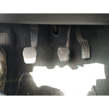 PEDAL EMBRAGUE 