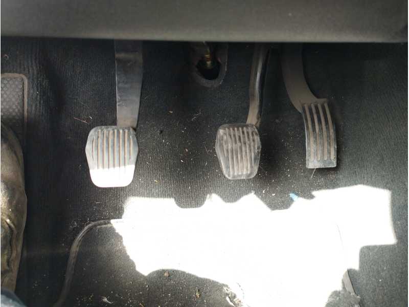 Recambio de pedal embrague para volvo v40 kinetic referencia OEM IAM   